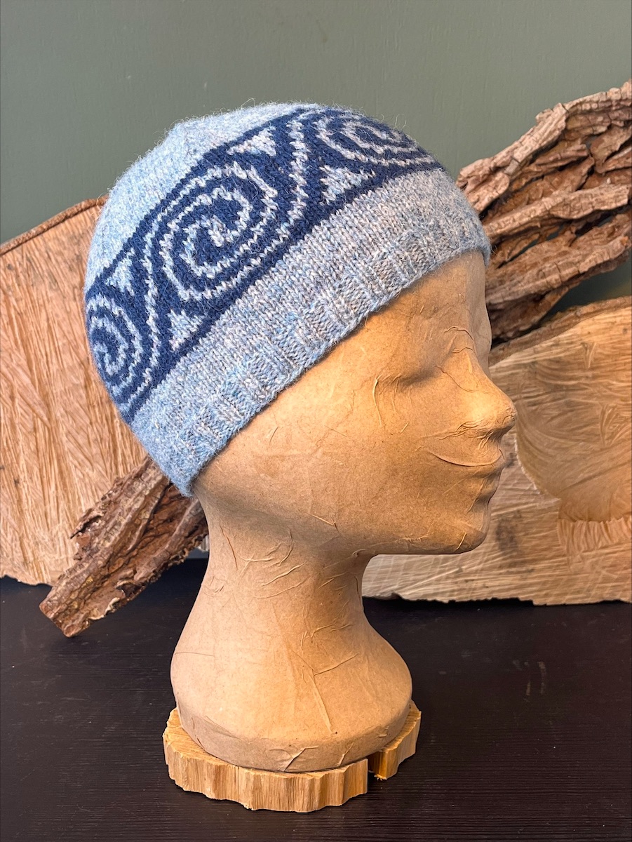 Spirals muts blauw